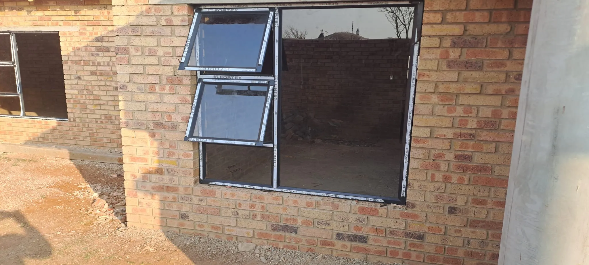 Aluminum Doors and Windows