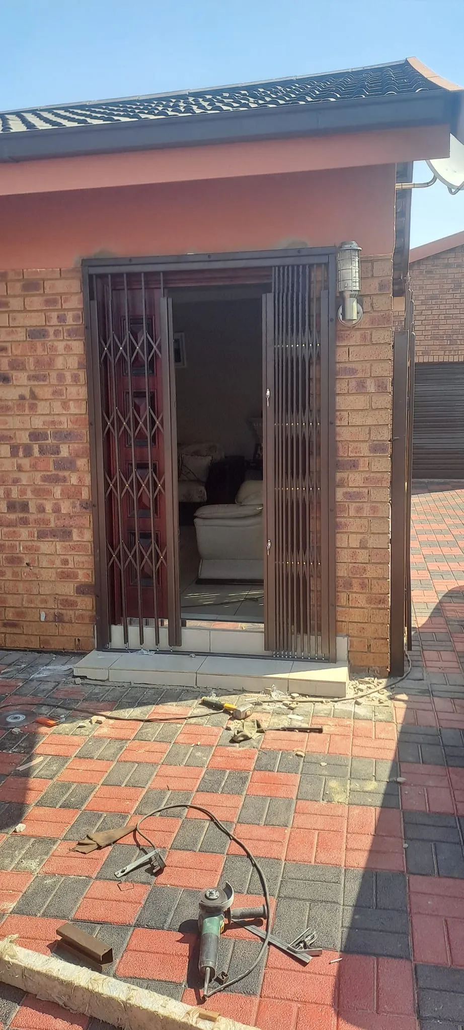 Aluminum Doors and Windows