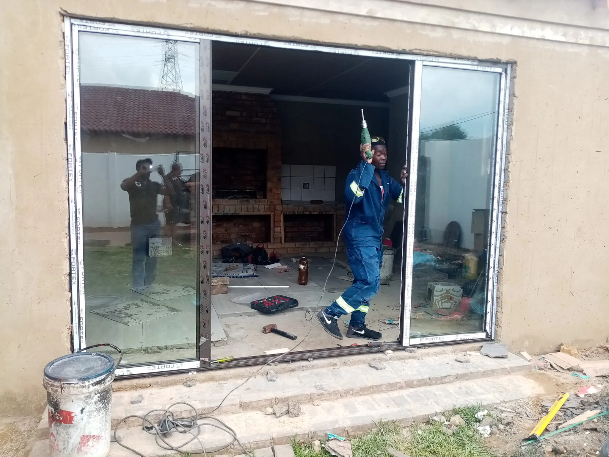 Aluminum Doors and Windows
